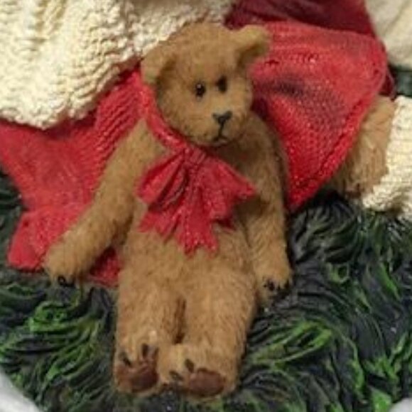 Coca-Cola x Boyds Bears Bearstone Collection 'Dinah...Give Me A C' - Picture 4 of 9